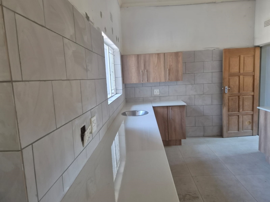 4 Bedroom Property for Sale in Geelhoutpark North West
